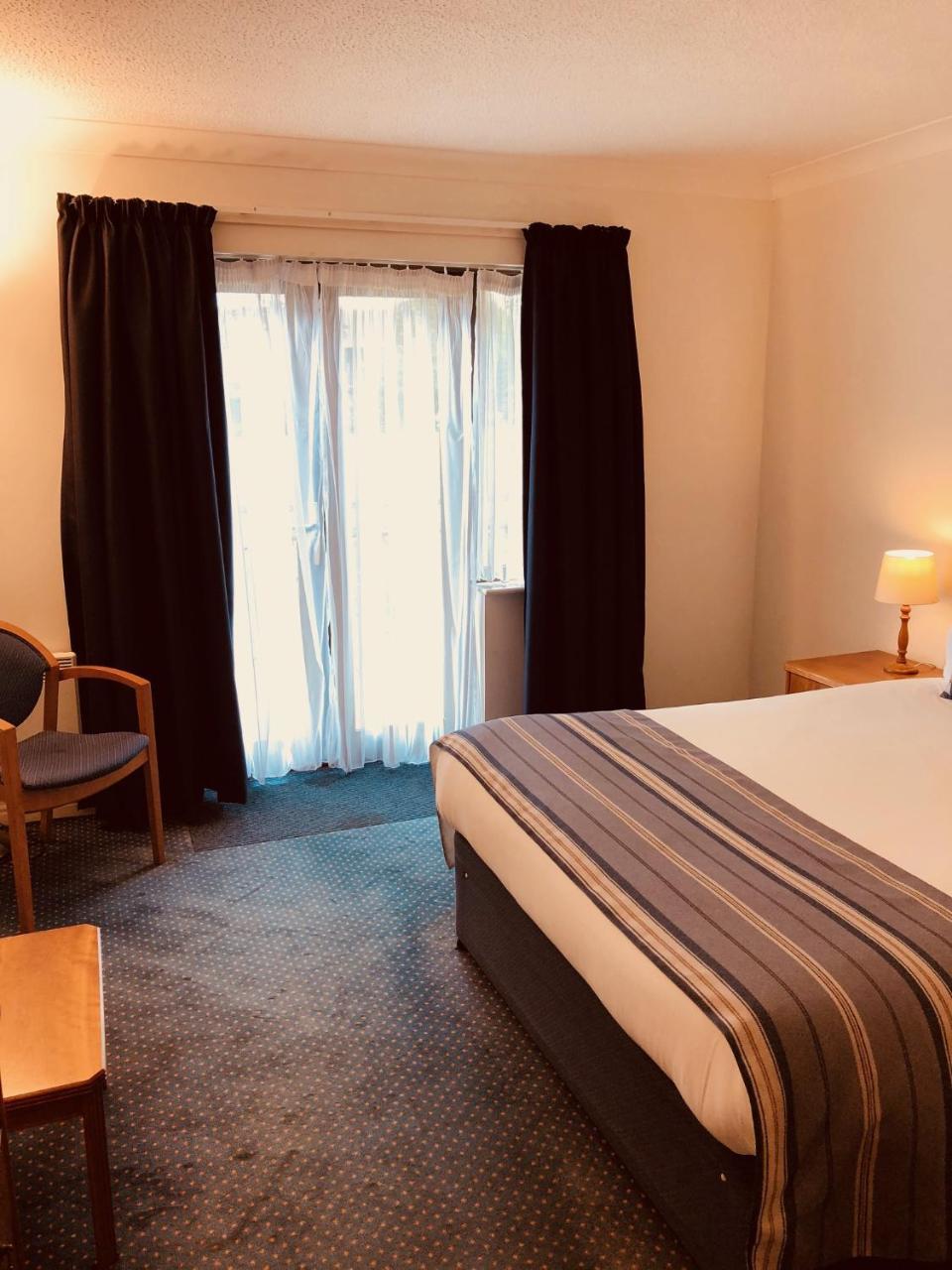 Stoneleigh Park Lodge Ashow Εξωτερικό φωτογραφία